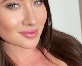 Busty Lead Escort in London