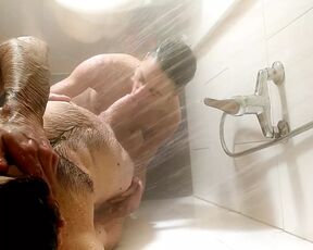 Couple recorded in the shower having intense sex