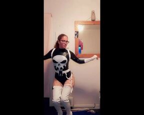 Goofy Dance (Female Punisher)