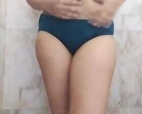 Boss ko kush krne k liye wife ka banya ganda video hot